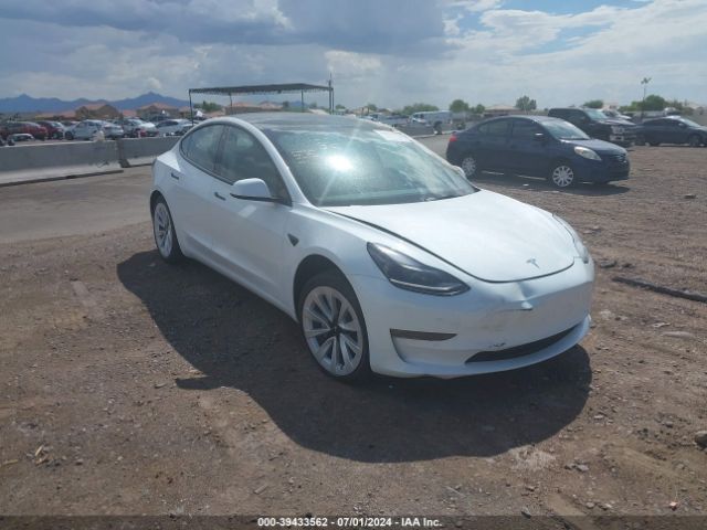 2022 TESLA Model 3