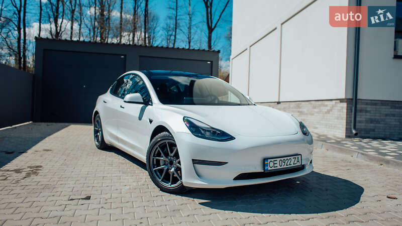 2022 tesla model 3