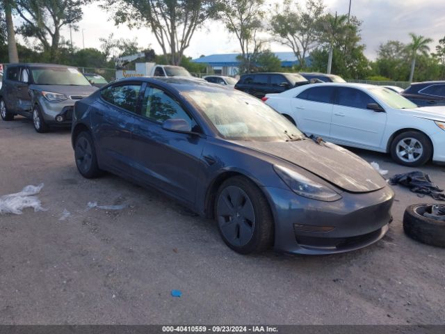 2022 TESLA Model 3