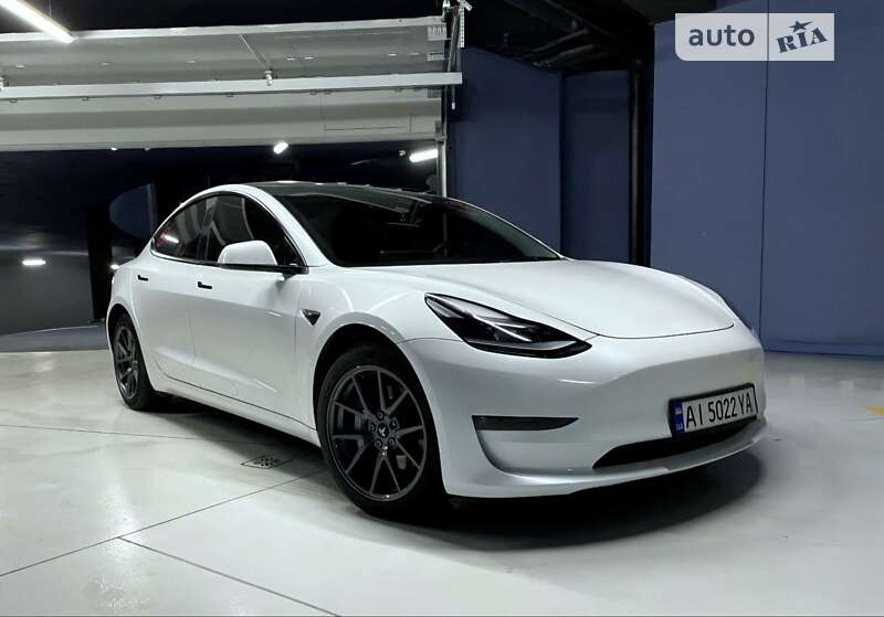 2022 tesla model 3