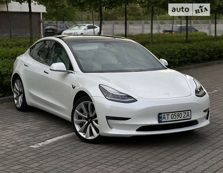 2019 tesla model 3
