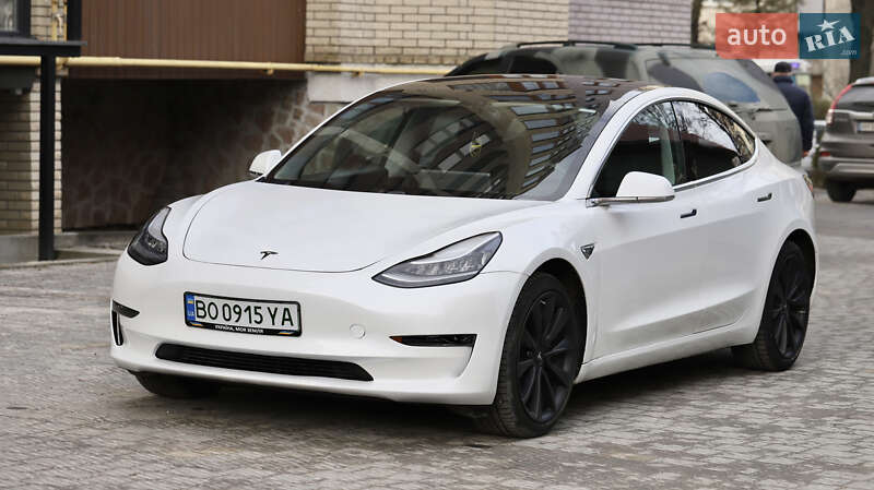2019 tesla model 3