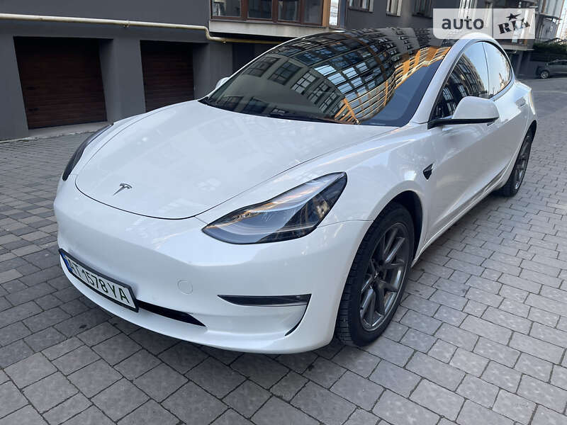 2021 tesla model 3