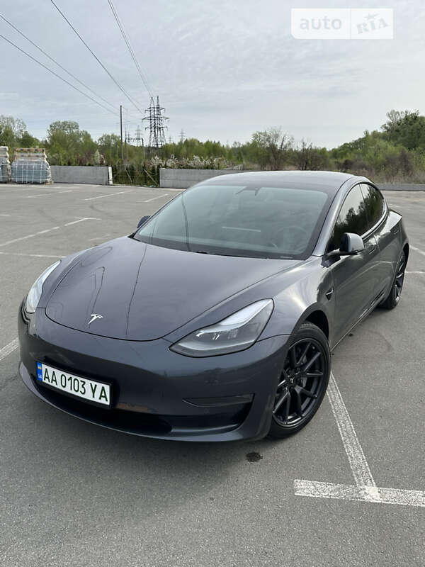 2021 tesla model 3