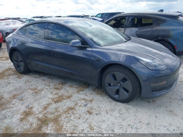 2022 tesla model 3