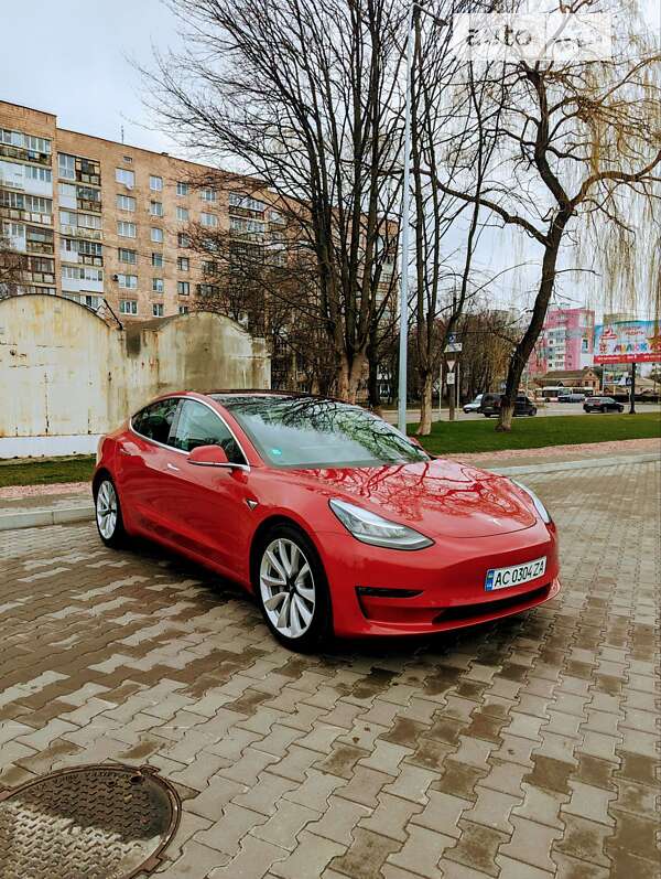 2018 tesla model 3