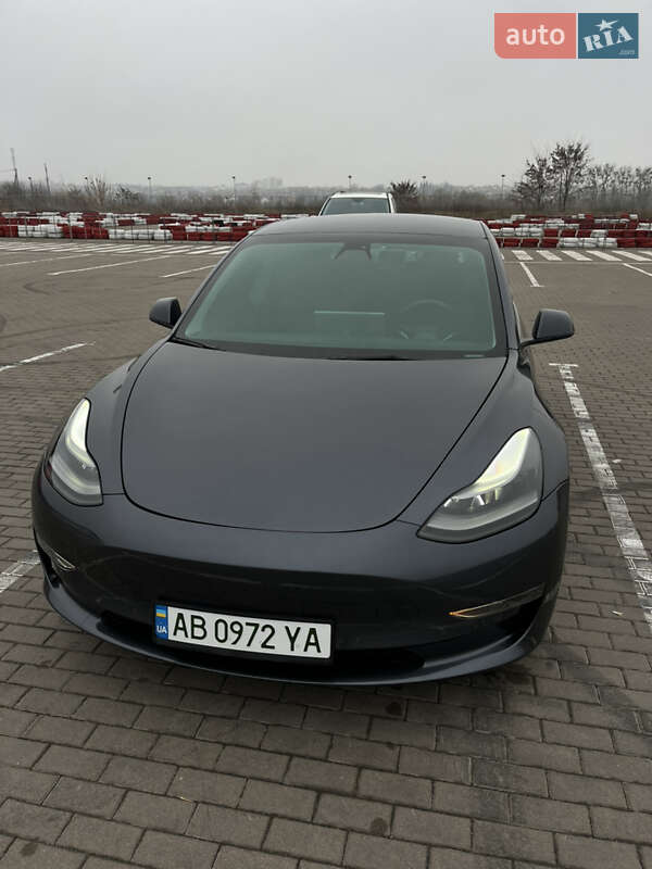 2022 tesla model 3