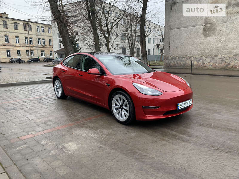 2022 tesla model 3