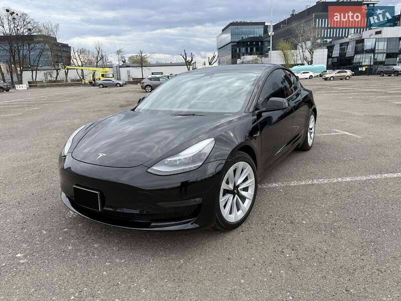 2022 tesla model 3