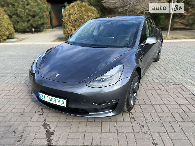 2022 tesla model 3
