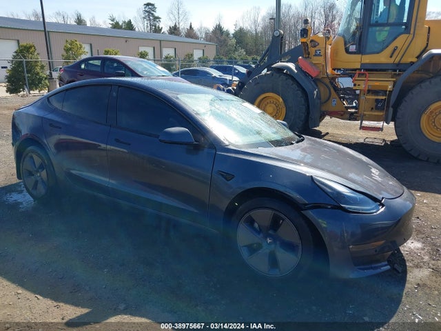 2022 tesla model 3