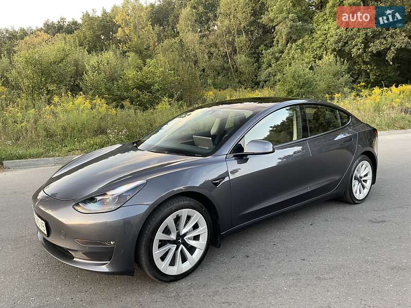 2022 tesla model 3