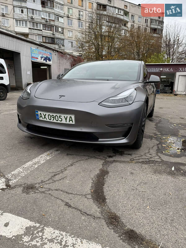 2022 tesla model 3