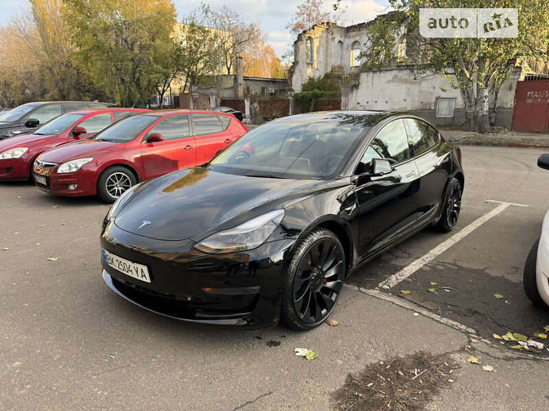 2022 tesla model 3