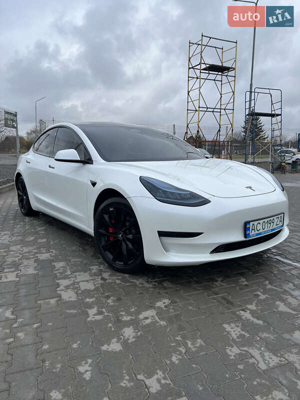 2020 tesla model 3