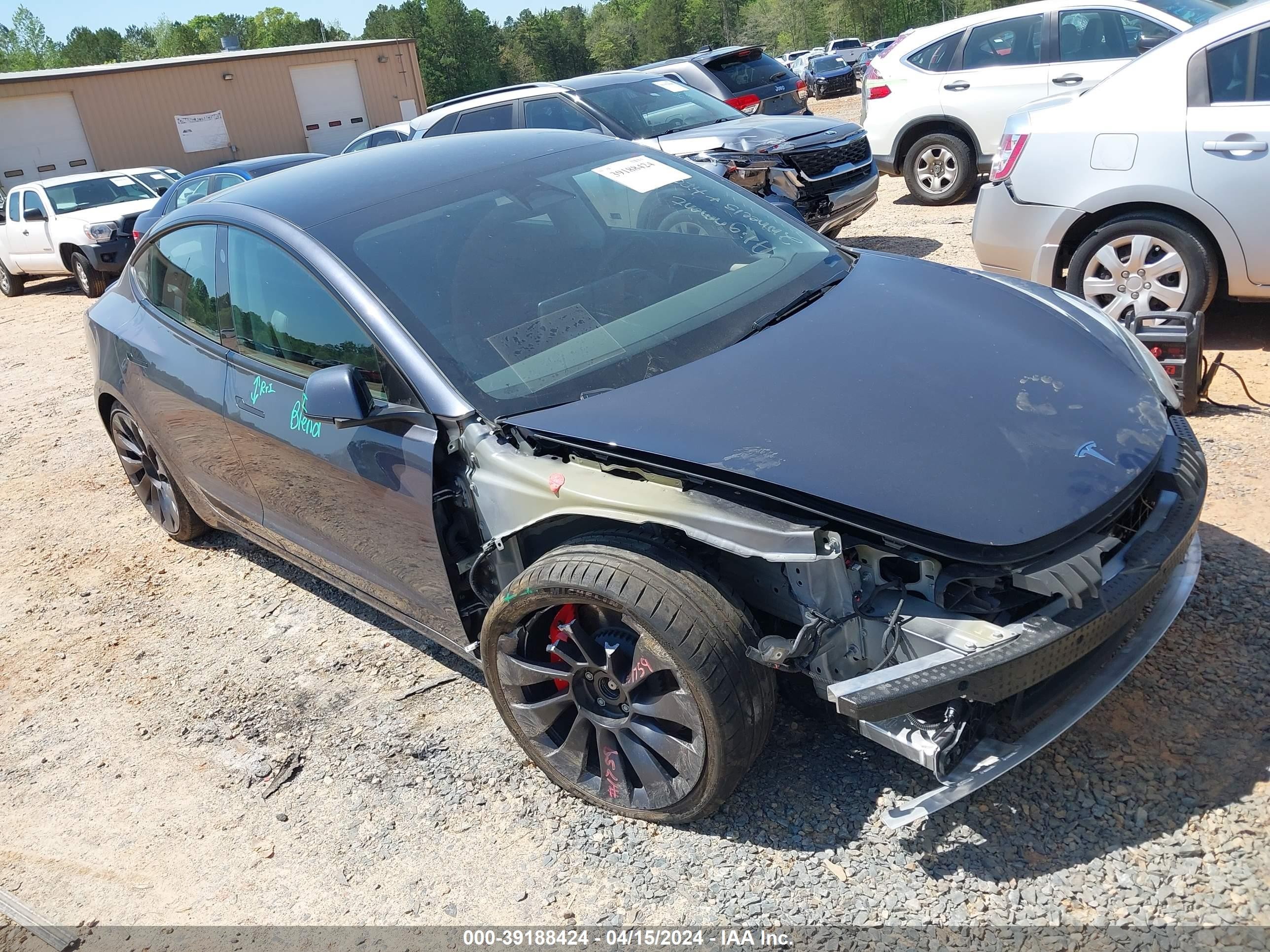 2023 TESLA Model 3