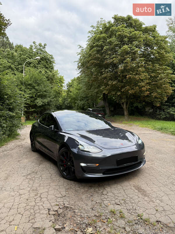 2021 tesla model 3