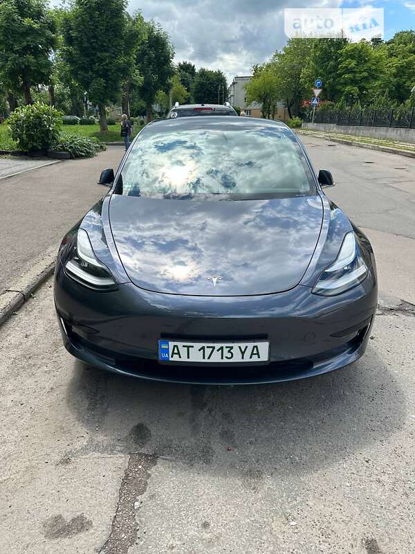 2019 tesla model 3