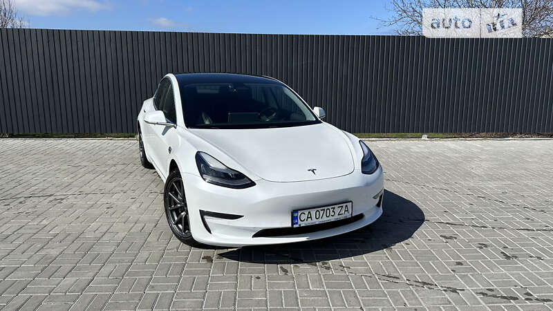 2019 tesla model 3
