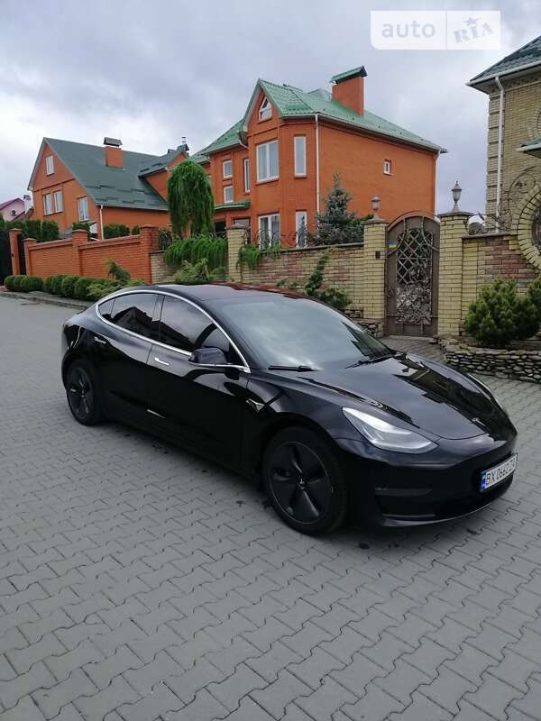 2019 tesla model 3