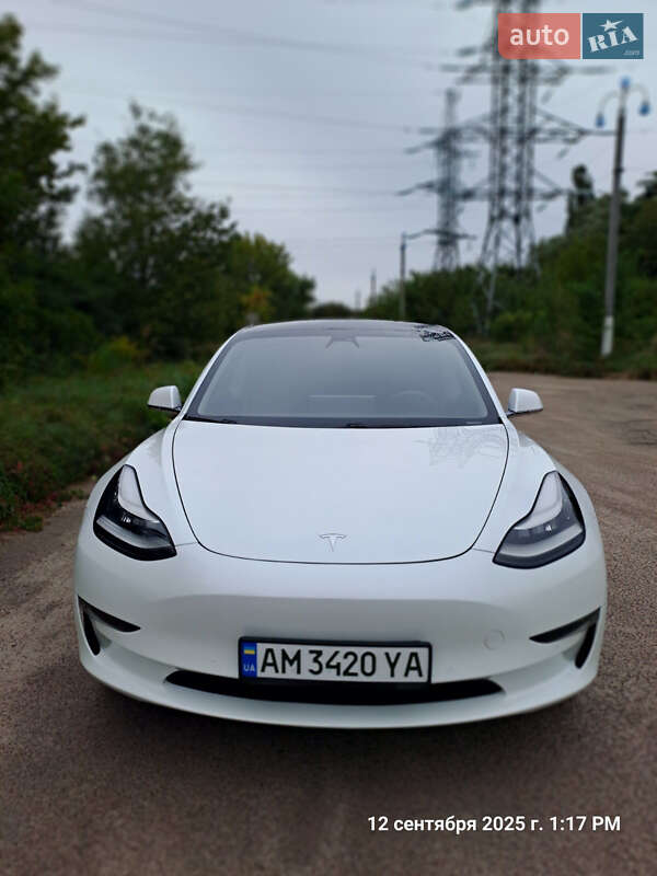 2020 tesla model 3