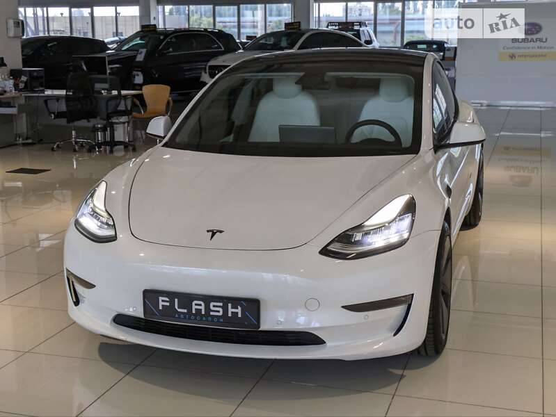 2020 tesla model 3