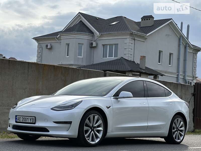 2019 tesla model 3 awd