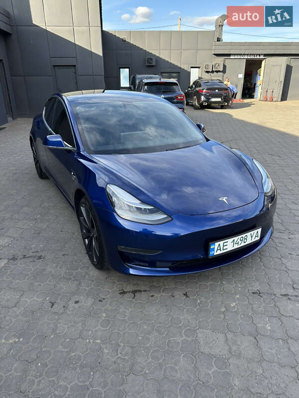 2020 tesla model 3