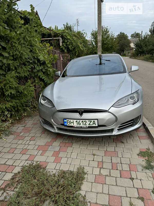 2013 tesla model s