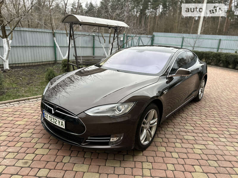 2013 TESLA Model S