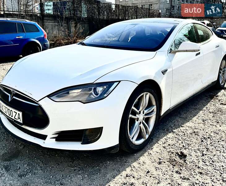 2013 tesla model s