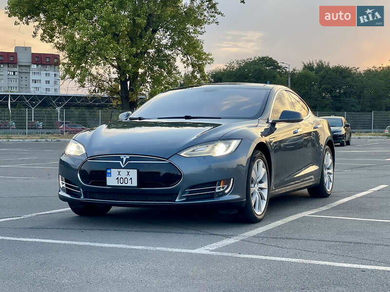 2013 tesla model s