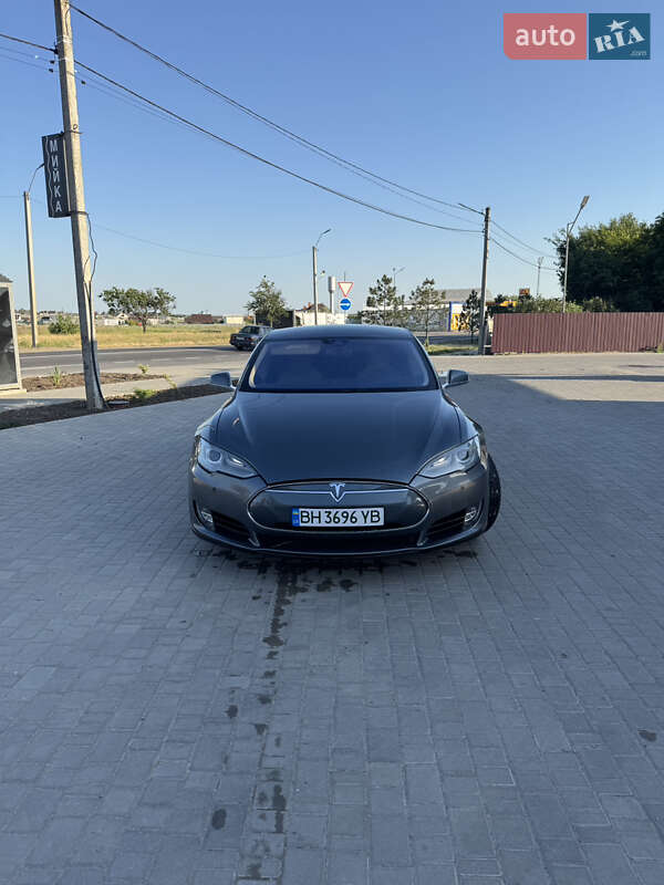 2013 tesla model s