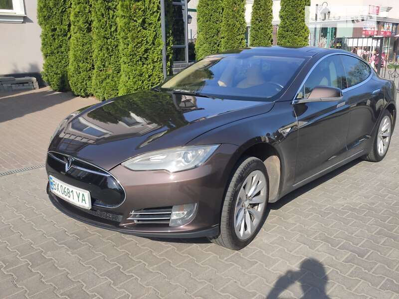 2012 tesla model s