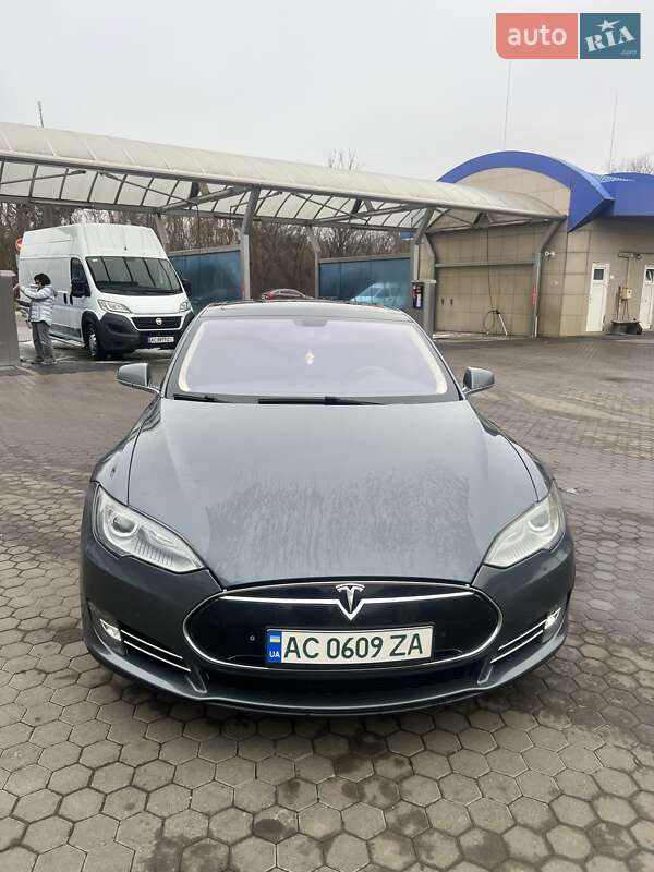 2013 tesla model s