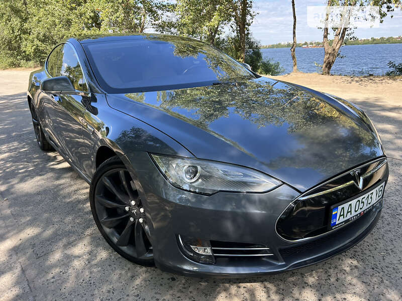 2013 tesla model s