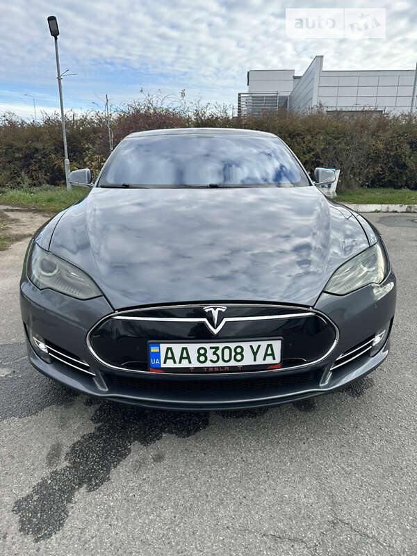 2013 tesla model s