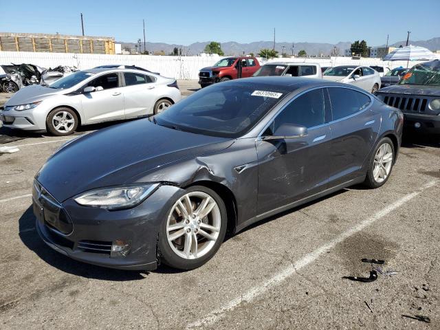 2015 TESLA Model S