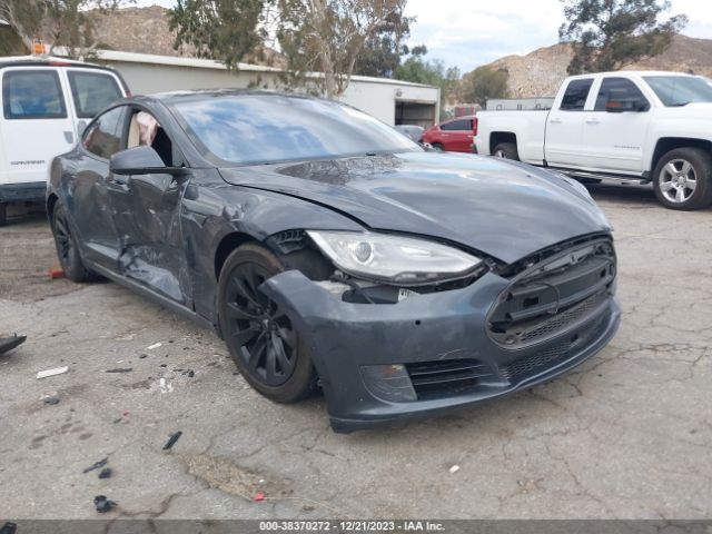 2015 TESLA Model S