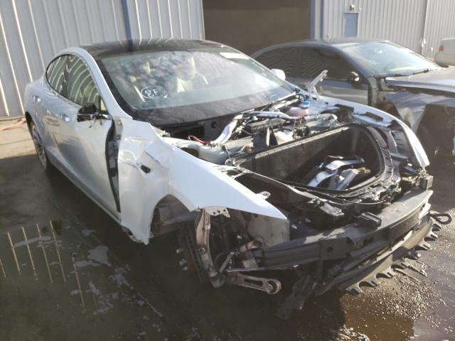 2016 TESLA Model S