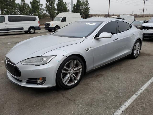 2015 TESLA Model S
