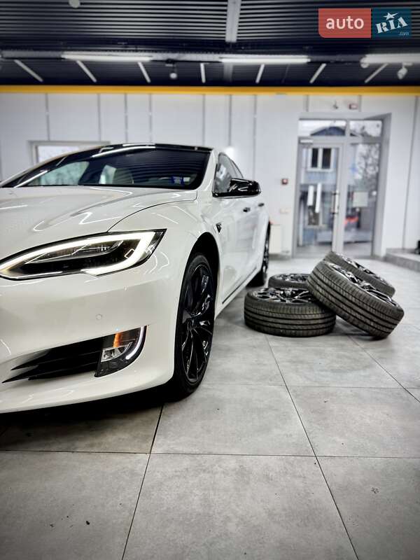 2019 tesla model s