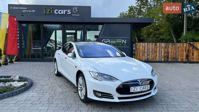 2016 TESLA Model S