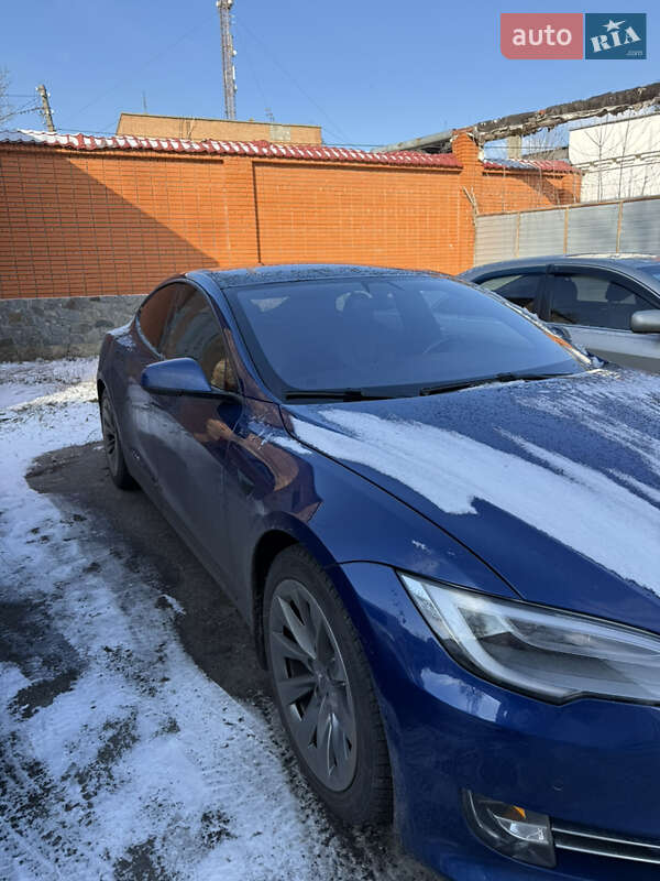 2020 TESLA Model S