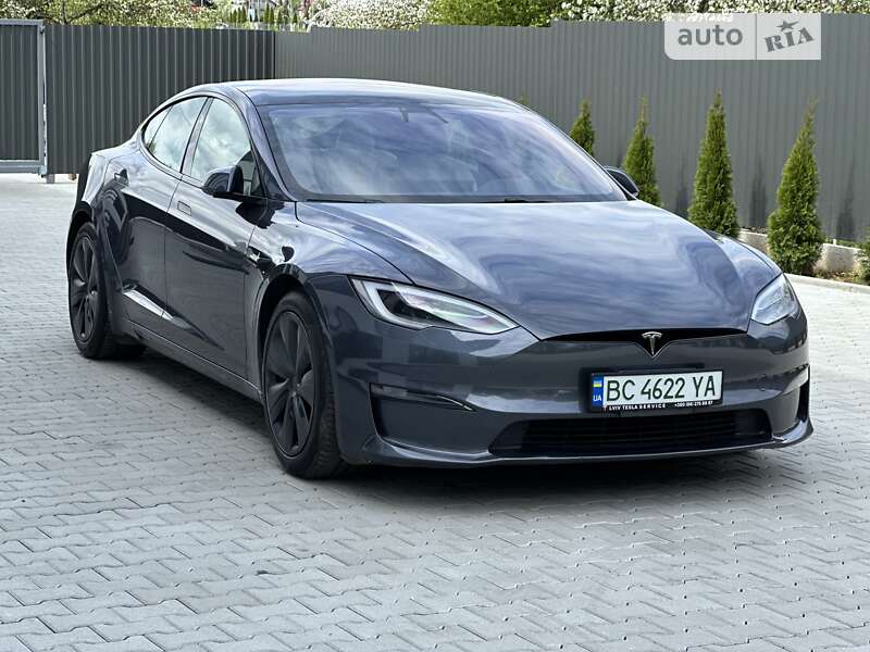 2022 tesla model s