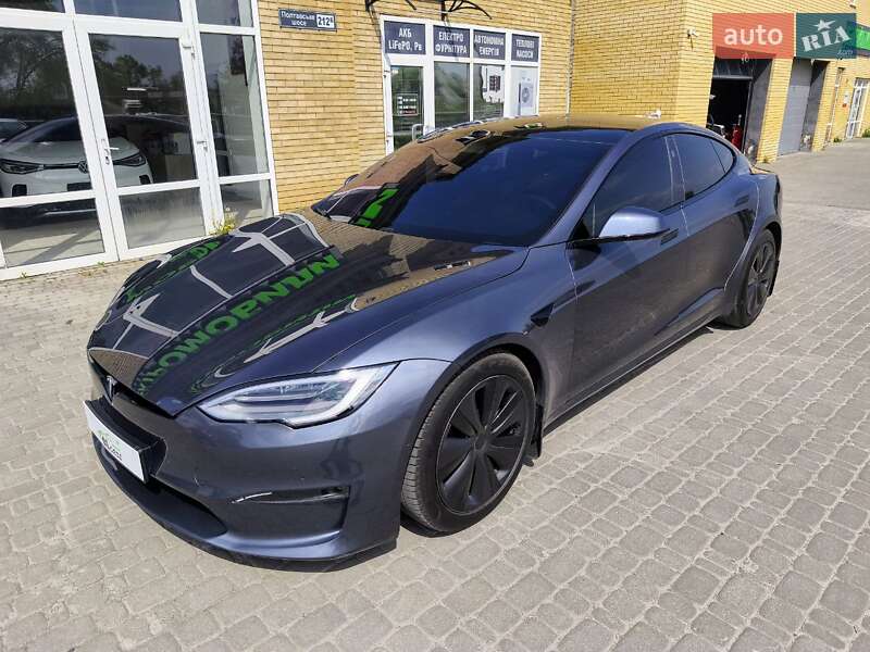 2022 tesla model s