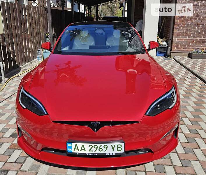 2022 tesla model s