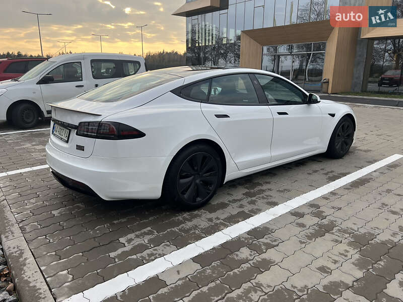 2022 tesla model s