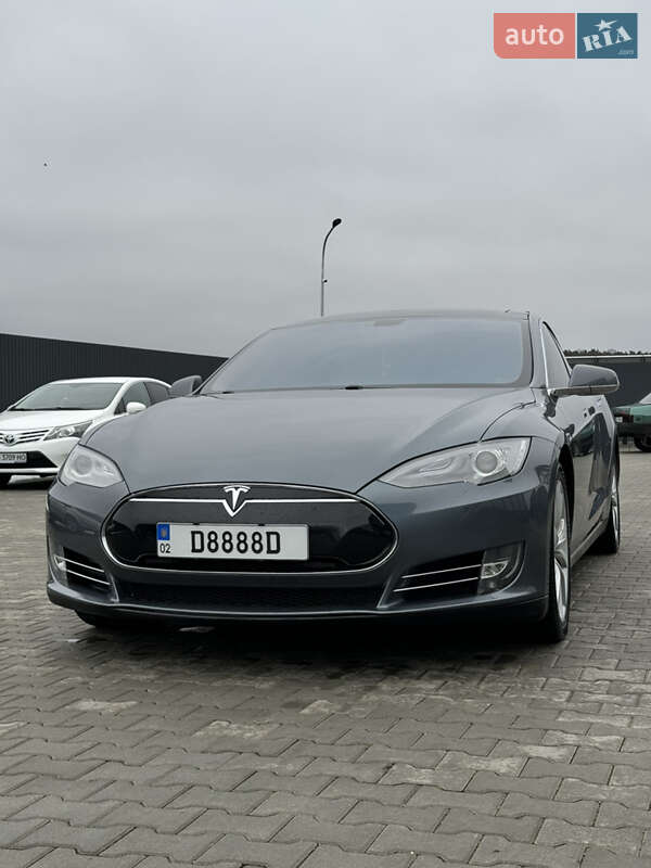 2014 tesla model s