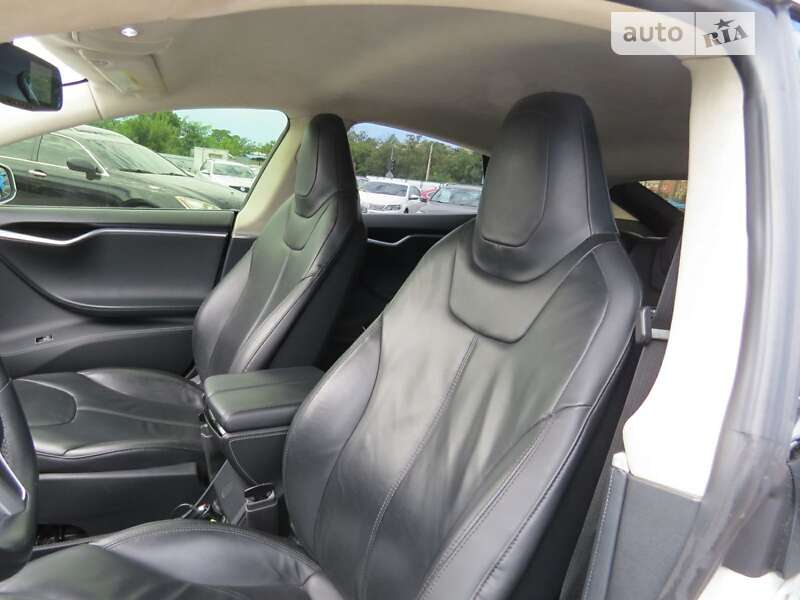 2014 TESLA Model S